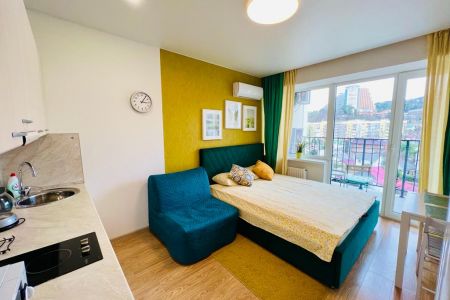 e66fe6a9-c7c5-4be0-bd6a-6ea62e7d6b71