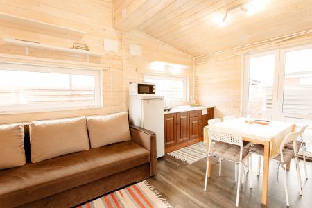 Домик 4-местный (№10)