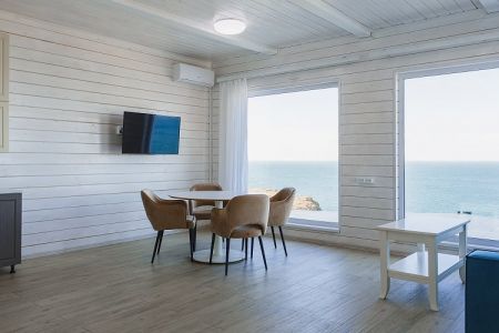 Вилла Премиум 4-местная 3-комнатная (с видом на море)