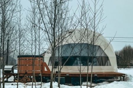 Дом 3-местный «Цветы сакуры» (на дереве)