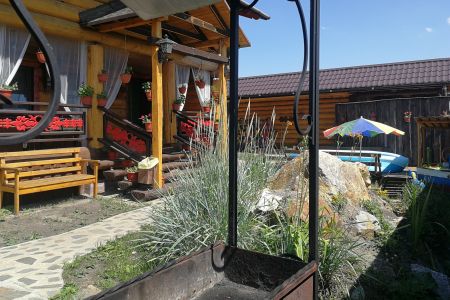 Коттедж 10-местный. Мангальная зона