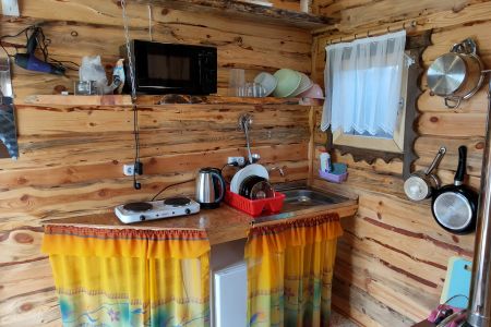 Коттедж 10-местный. Спальное место у лестницы