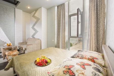 «Art House Hotel» / «Арт Хаус» отель