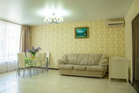 Семейный 3-местный 2-комнатный (с кухней)