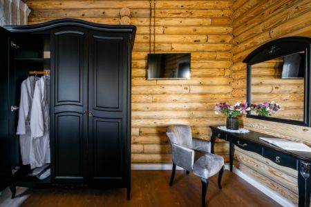 Люкс 4-местный (Черный нуар)