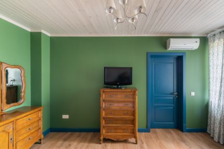 Люкс 4-местный 2-комнатный (Леонтина)