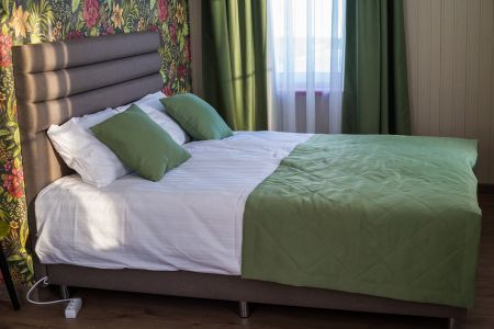 Люкс 4 -местный (вид на Волгу)