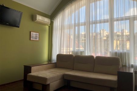 Полулюкс 4-местный (2-комнатный или 2-уровневый)