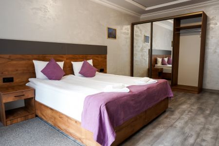 Апартаменты 4-местный 1-комнатный (с балконом)