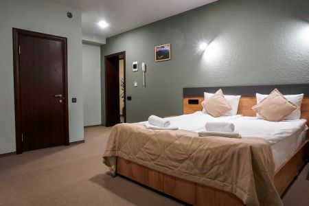 Апартаменты 7-местный (3-уровневый с 3 спальнями)