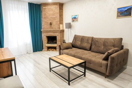 Апартаменты 4-местный 1-комнатный (с балконом)