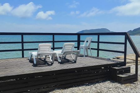 Стандартный 4-местный 2-комнатный (с видом на горы и боковым видом на море)