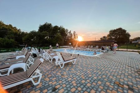 Банкетный зал «RAZ-ГУЛЯЙ»