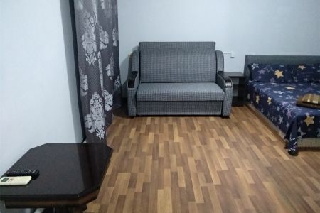 Семейный 2-местный (с ванной комнатой)