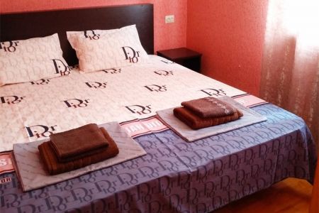 Семейный 2-местный (с ванной комнатой)