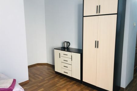 Семейный 2-местный (с ванной комнатой)