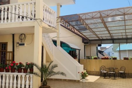 Внешний вид, двор