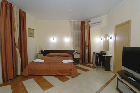 «Maks House» / «Макс Хаус» отель