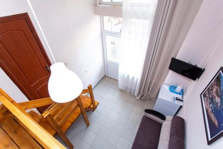 Апартаменты 4-местный 3-этажный (с 2 спальнями)