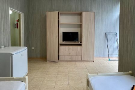 Апартаменты 4-местный 3-этажный (с 2 спальнями)