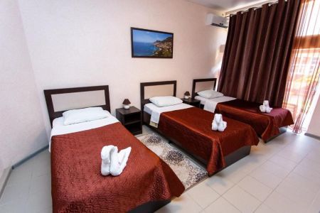 Апартаменты 4-местный 3-этажный (с 2 спальнями)