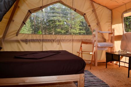 Домики, территория