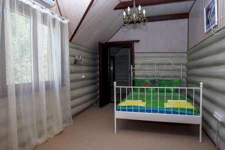 Домик 4-местный Осетр