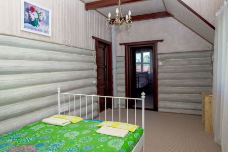 Домик 4-местный Осетр