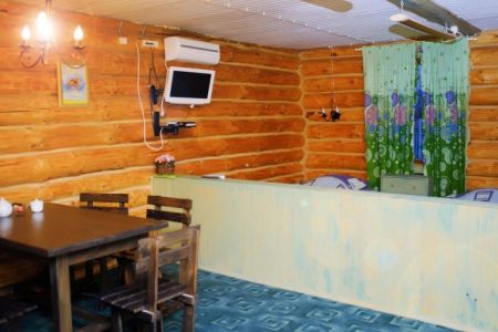 Домик 4-местный Осетр