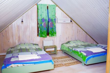 Домик 4-местный Осетр