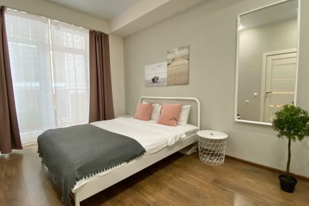 Апартаменты Евро 6-местные 3-комнатные (с балконом,0643)