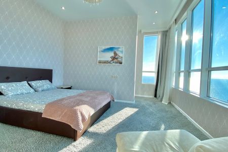 Пентхаус 3-местный (с балконом и видом на море, 1014)