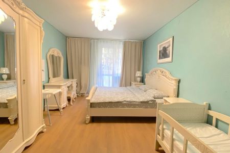 Апартаменты 8-местный 3-комнатный (с балконом, 7506)