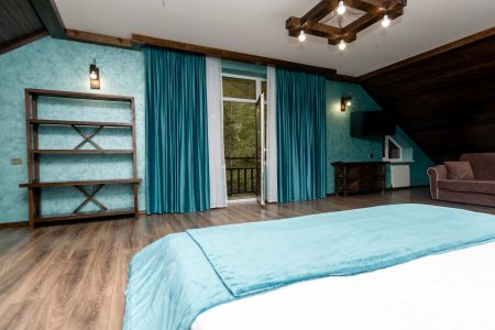 Семейный 3-местный 2-комнатный (50 кв.м.)