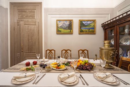 Вилла 6-местная 2-этажная 4-комнатная