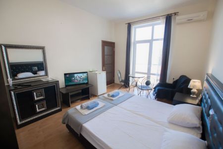 Люкс 2-местный (с террасой и видом на море)