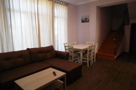 Коттедж 6-местный Бизнес (2 спальни)