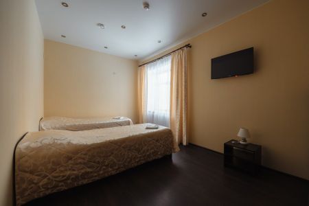 Коттедж 9-местный (с баней)