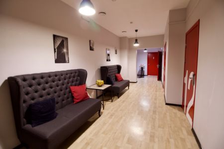 Место 3-местный