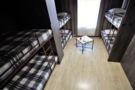 Место 3-местный