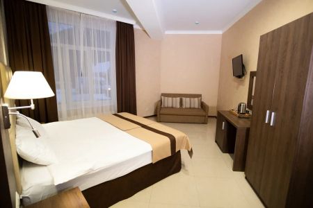 Коттедж 5-местный 2-уровневый (с камином)