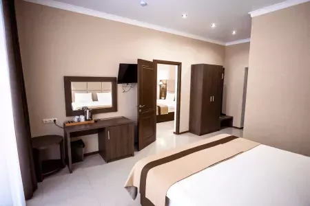 Коттедж 5-местный 2-уровневый (с камином)