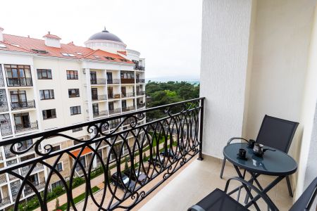 Апартаменты 4-местный (с видом на море, Мира 44, 77)