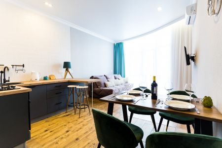 Апартаменты 4-местный (с видом на море, Мира 44, 77)