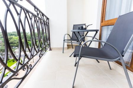 Апартаменты 4-местный (с видом на море, Мира 44, 77)