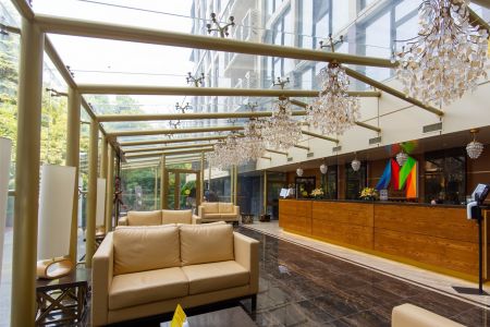 Студио 3-местный 285