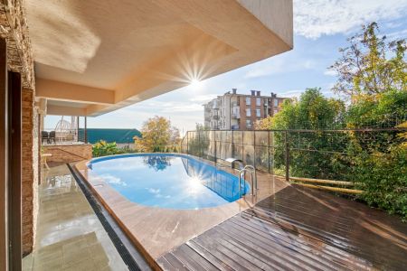 about-page-background-1