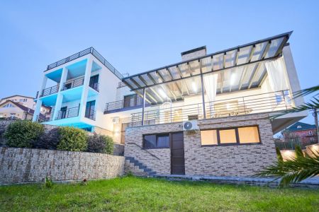 about-page-background-1