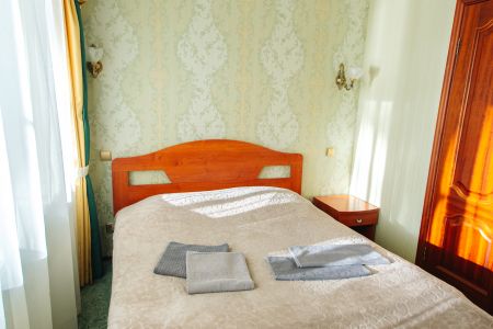 Полулюкс 2-местный (Главный корпус)