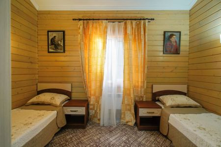 Коттедж 7-местный 2-комнатный (№4)